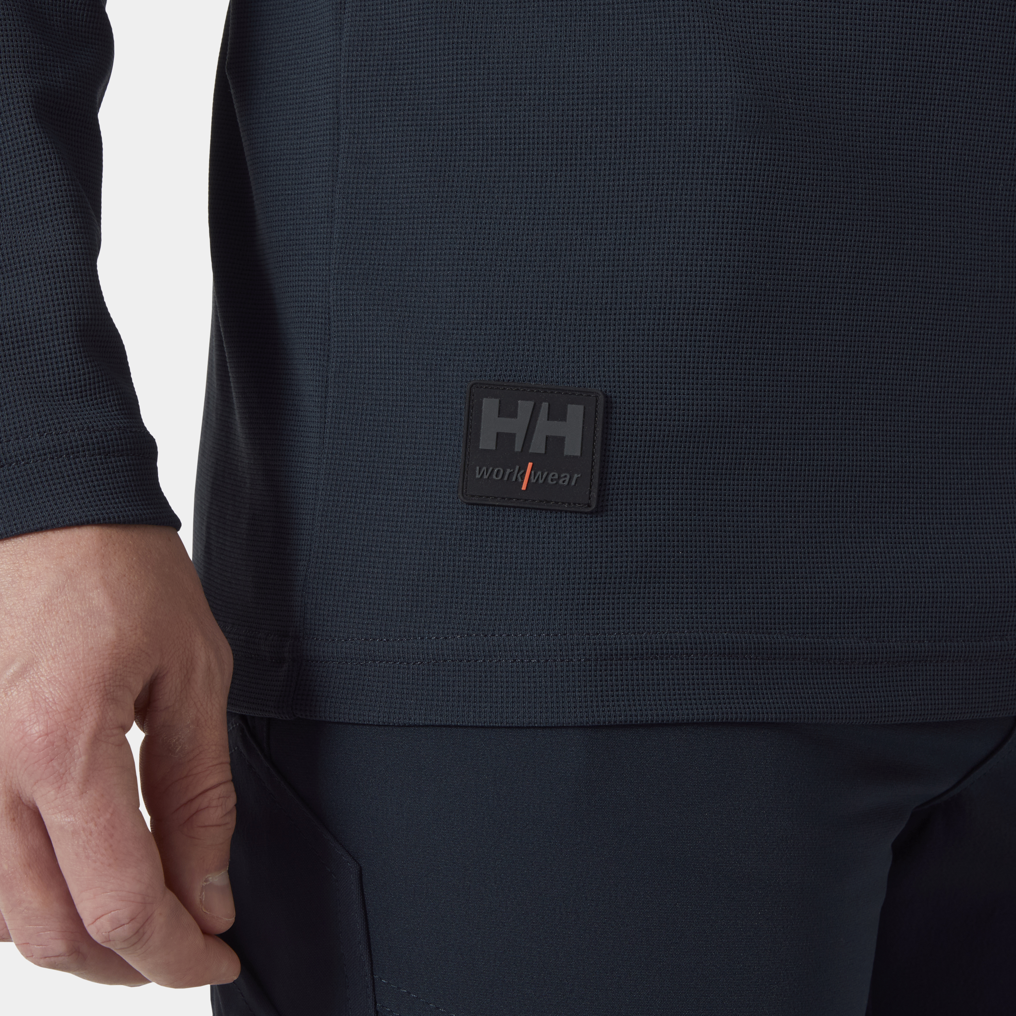 TECH LONGSLEEVE
