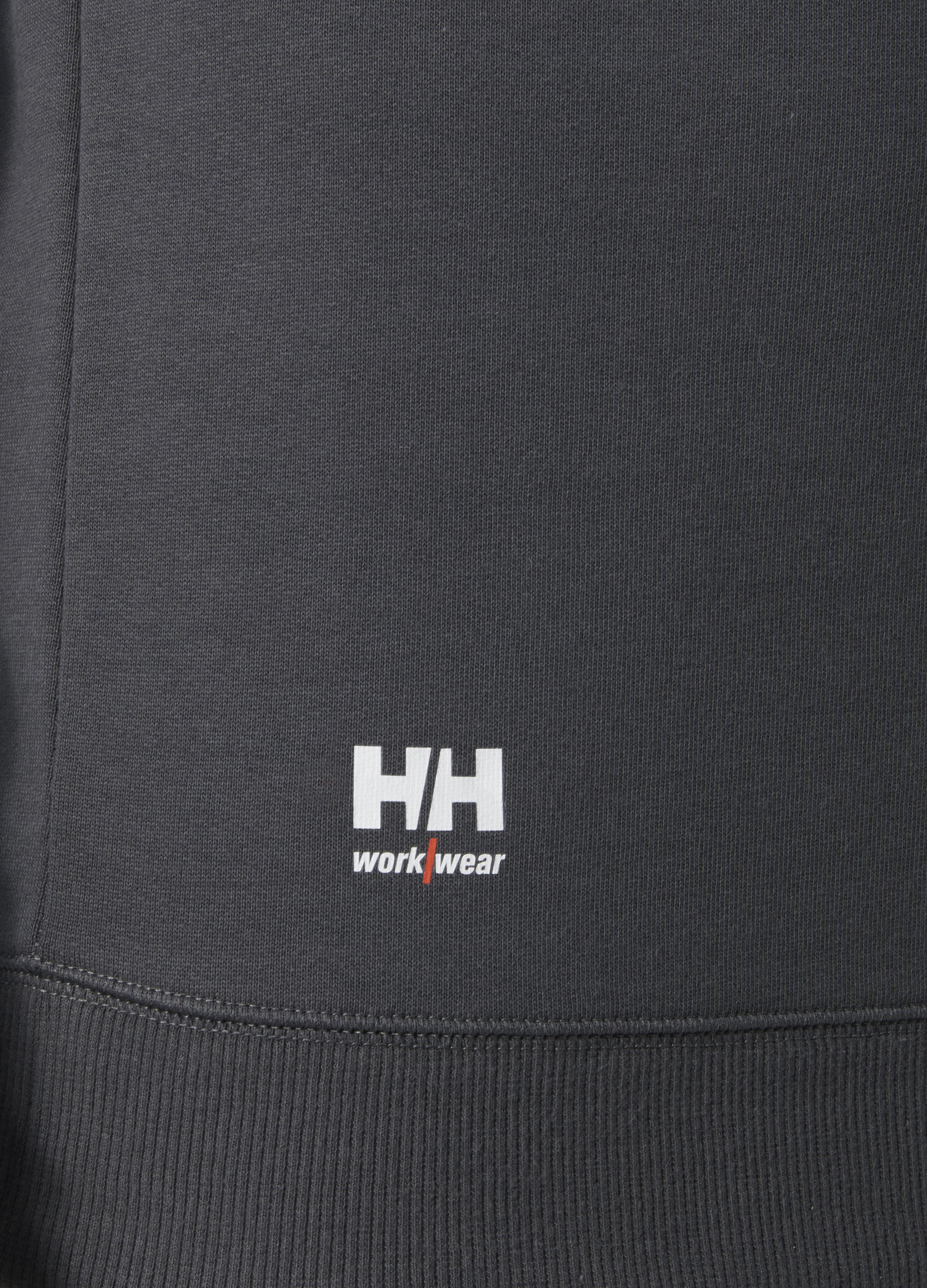 CLASSIC HALF ZIP SWEATSHIRT